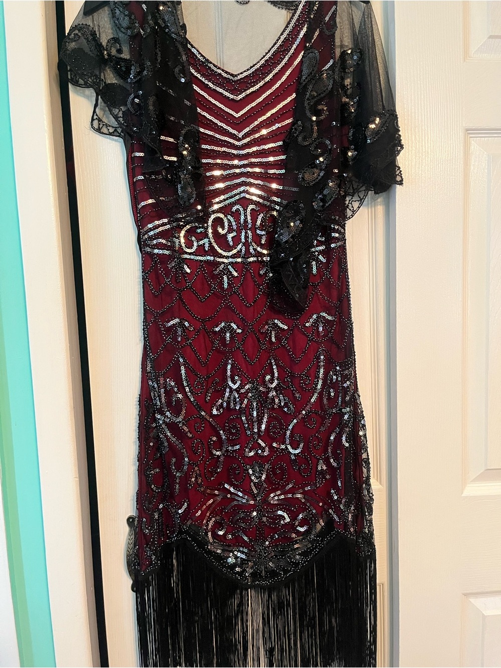 Beaded Burgundy Flapper Dress with Black Fringe - DIY HALLOWEEEN IDEA 💀👻🎃